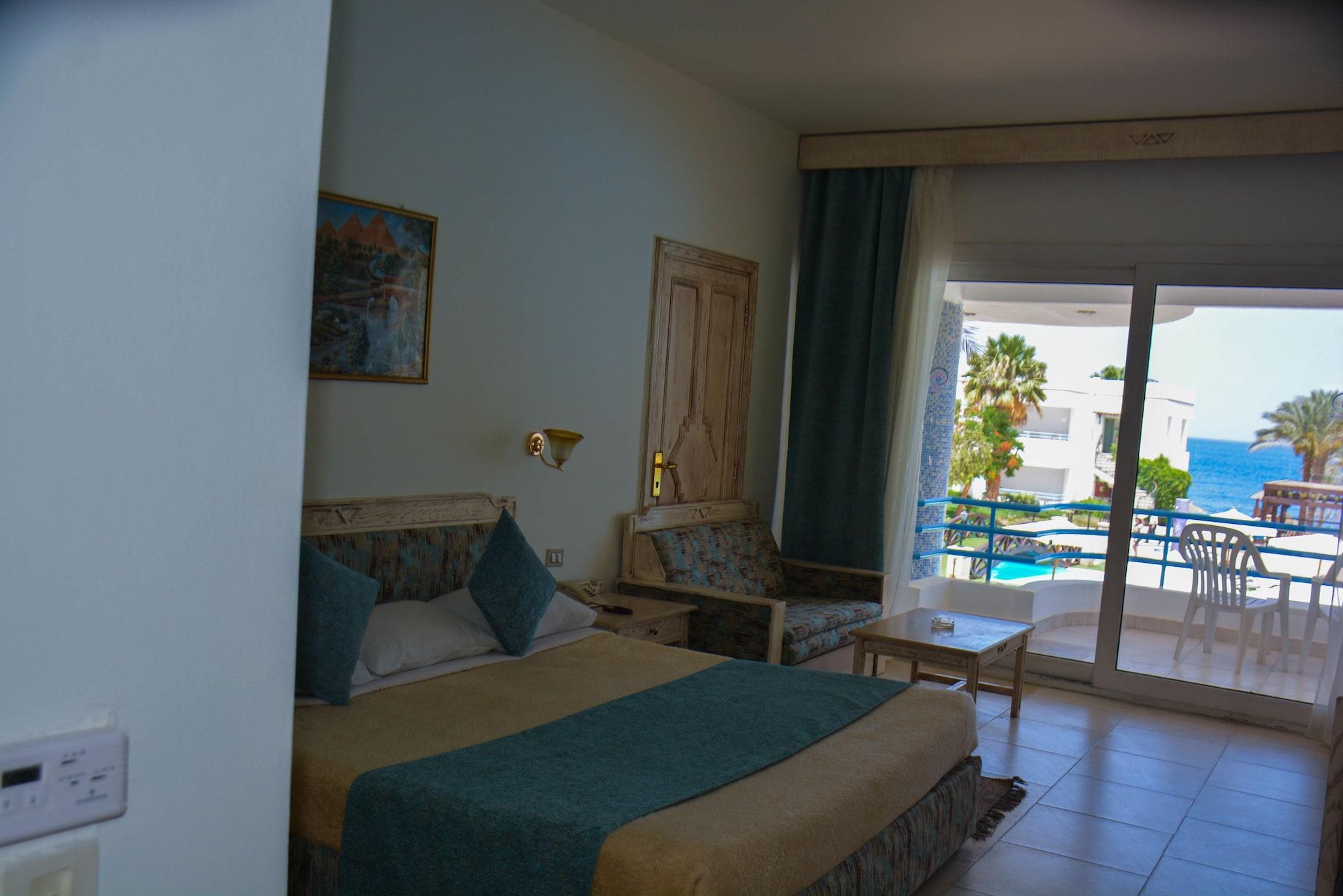 Queen Sharm Aqua Park Hotel エクステリア 写真